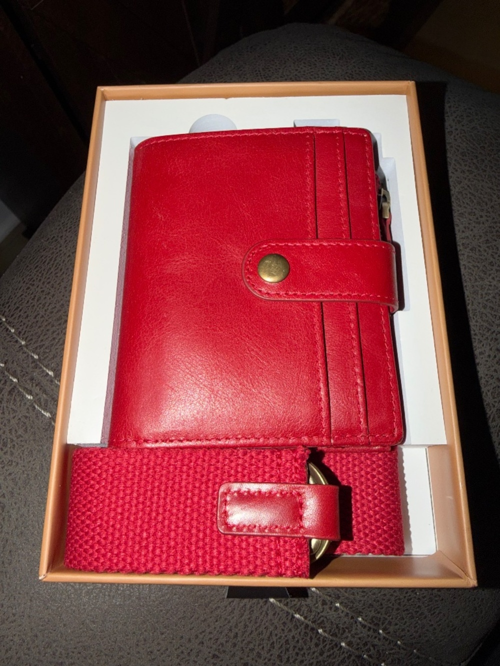 ❤️ Andar x Lauren Lane “The Lo” Wallet – Ruby